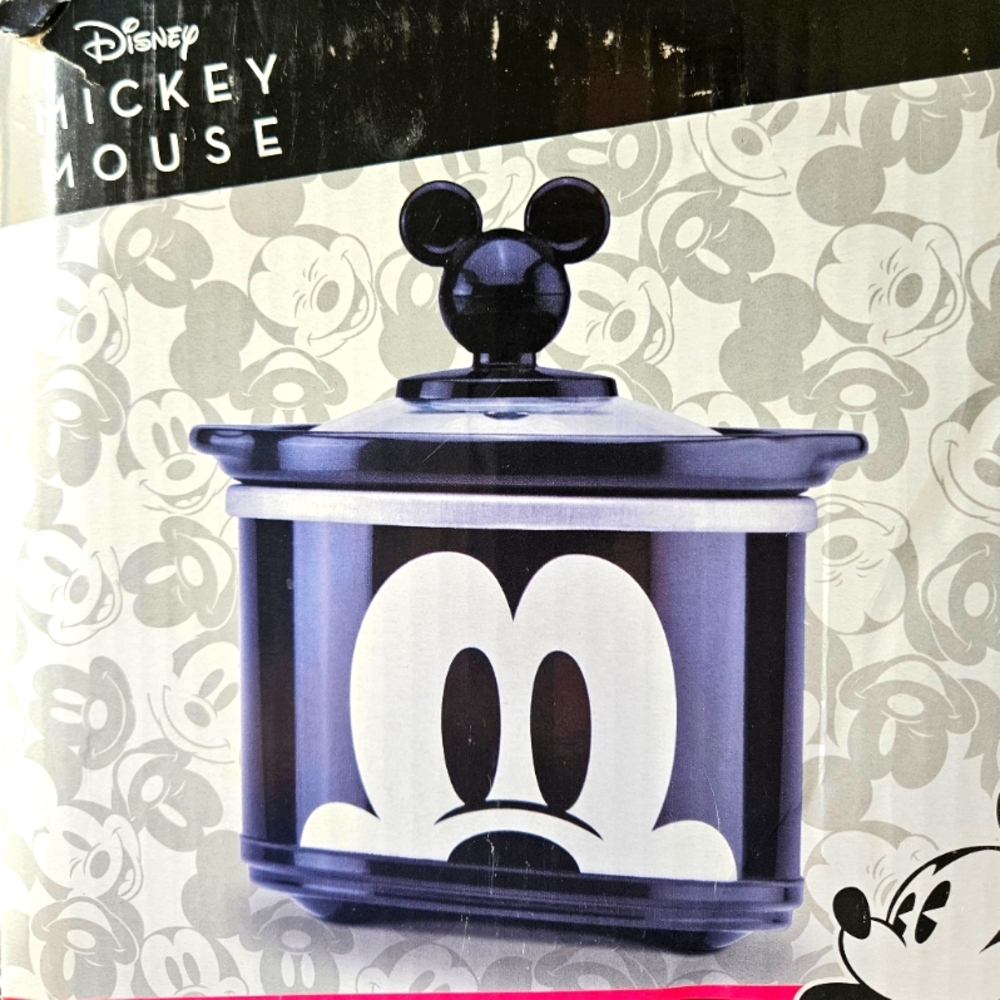 Mickey Mouse mini crockpot